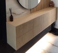 komoda-z-drewna-litego-w-wiatrolapie.jpg